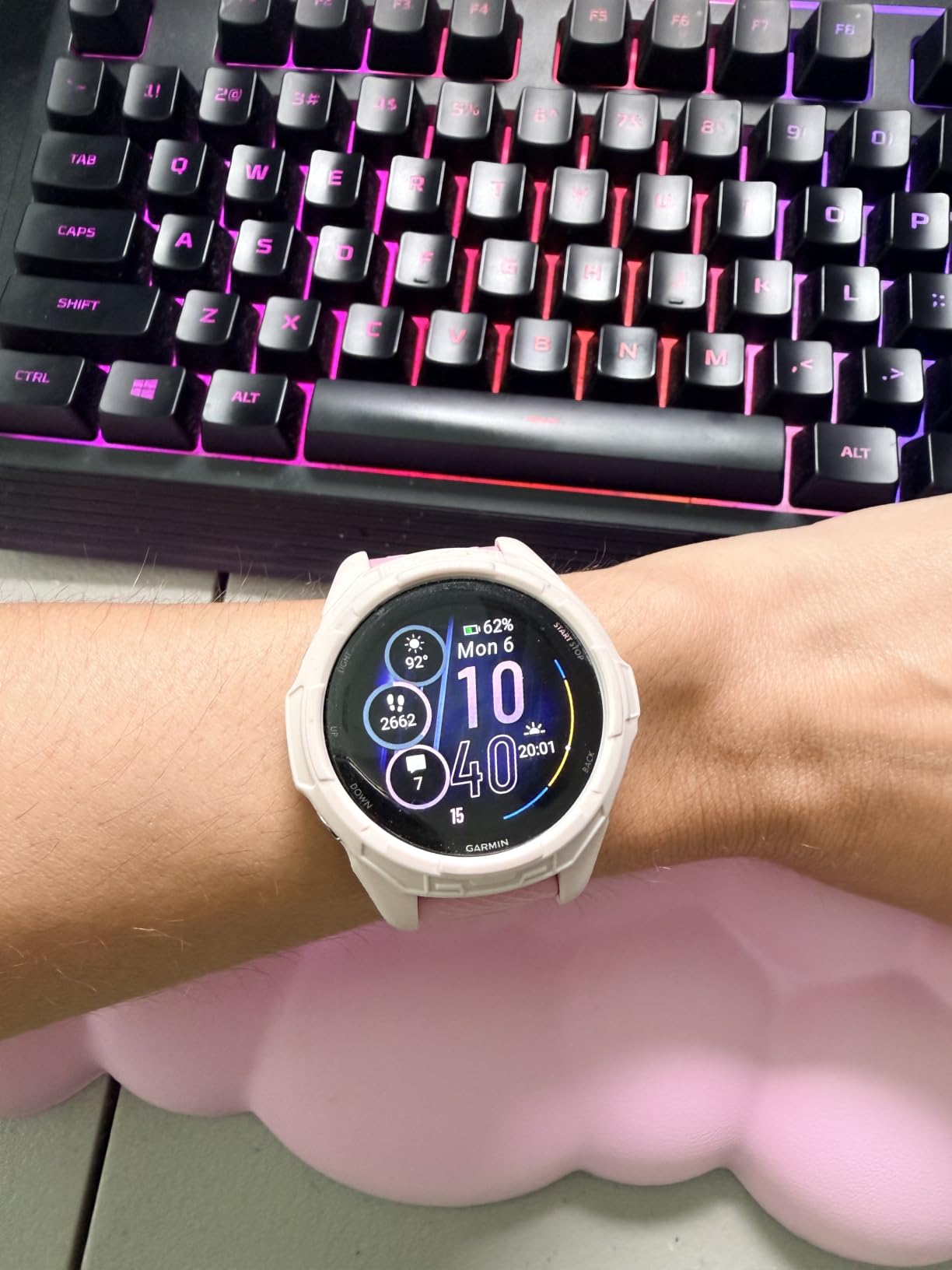 Garmin Forerunner 265 Running Smartwatch, Colorful AMOLED Display, Training Metrics and Recovery Insights, Whitestone and Tidal Blue customer photo 1