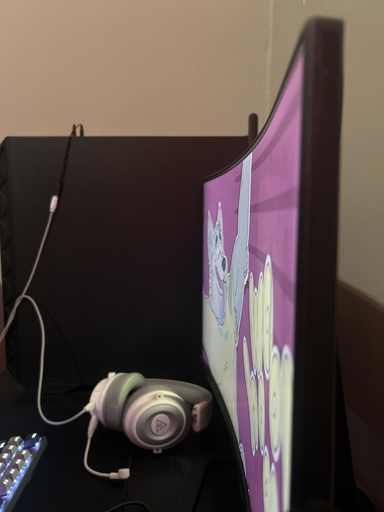 Sceptre Curved 24.5-inch Prime Gaming Monitor up to 240Hz 1080p R1500 1ms DisplayPort x2 HDMI x2 Blue Light Shift Build-in Speakers, Machine Black 2025 (C255B-FWT240 Series) customer photo 1