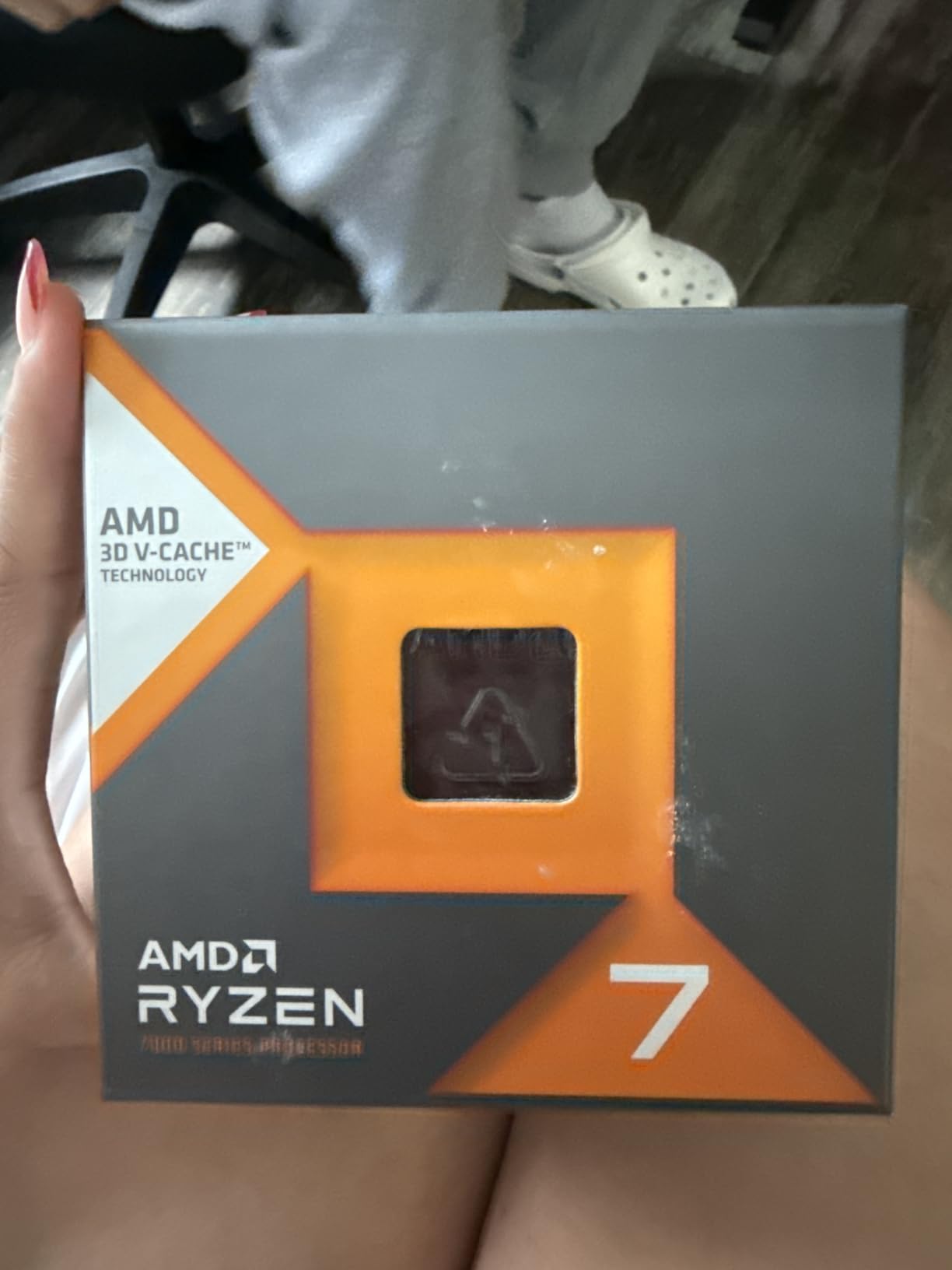 AMD Ryzen 7 7800X3D 8-Core, 16-Thread Desktop Processor customer photo 2
