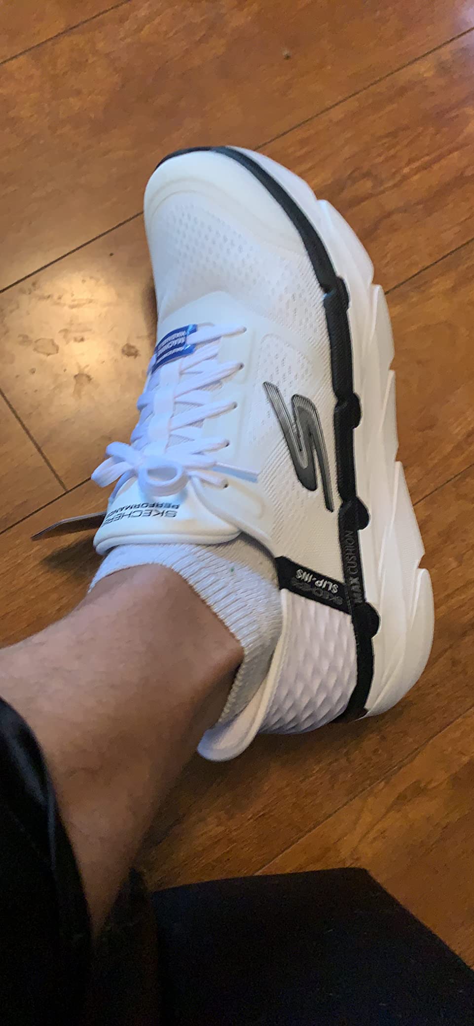 Skechers Men's Max Cushioning Premier Ascendent Hands Free Slip-ins customer photo 2
