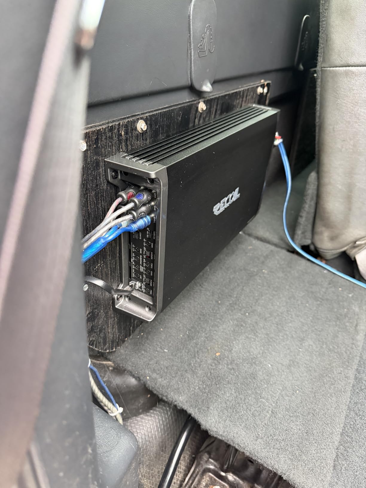Recoil RED1800.5 1800 Watts Class-D Car Audio 5-Channel Amplifier, Mono 1 Ohm Stable, Remote Bass Knob Included customer photo 2