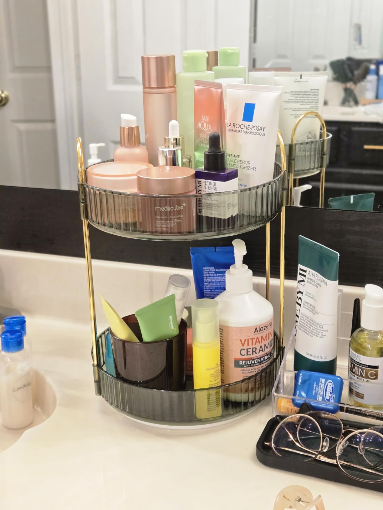 Asayuee 360 Rotating Makeup Organizer for Vanity, 2 Tier Large Capacity Skincare Organizers, Bathroom Counter Organizer, Spinning Perfume Organizer & Vanity Organizer (Green-2 Tier) customer photo 1