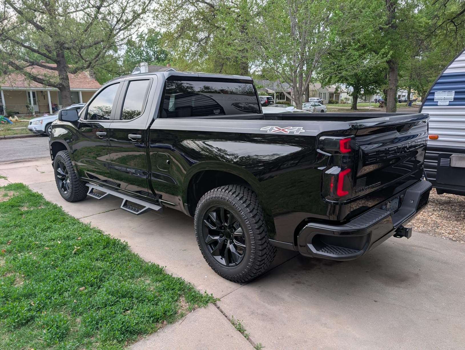 Tyger Auto LanderX Running Board Compatible with 2019-2026 Chevy Silverado GMC Sierra 1500; 2020-2026 2500 3500HD | Crew Cab | TG-LX3C82318 | Drop Step Side Step Rail Nerf Bars customer photo 2