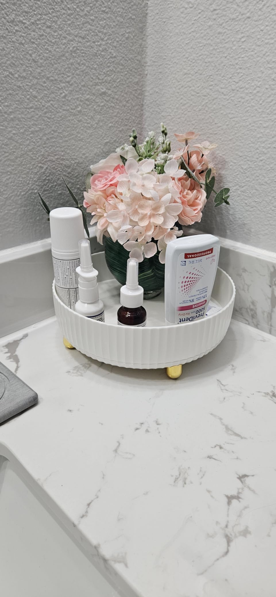 Anyoifax Makeup Perfume Organizer Tray 360 Degree Rotating Lazy Susan Skincare Lotion Organizer Spinning Cosmetics Storage for Dresser, Vanity, Bathroom Countertop, Small Ivory White customer photo 1