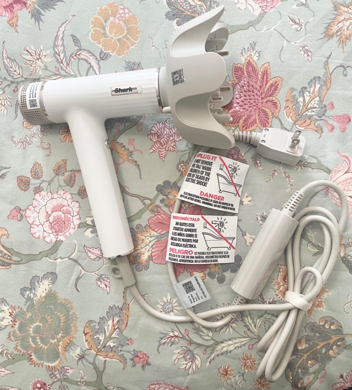 Shark SpeedStyle RapidGloss Finisher and High-Velocity Ionic Hair Blow Dryer (HD332) - Curly and Coily Hair, Silk customer photo 2