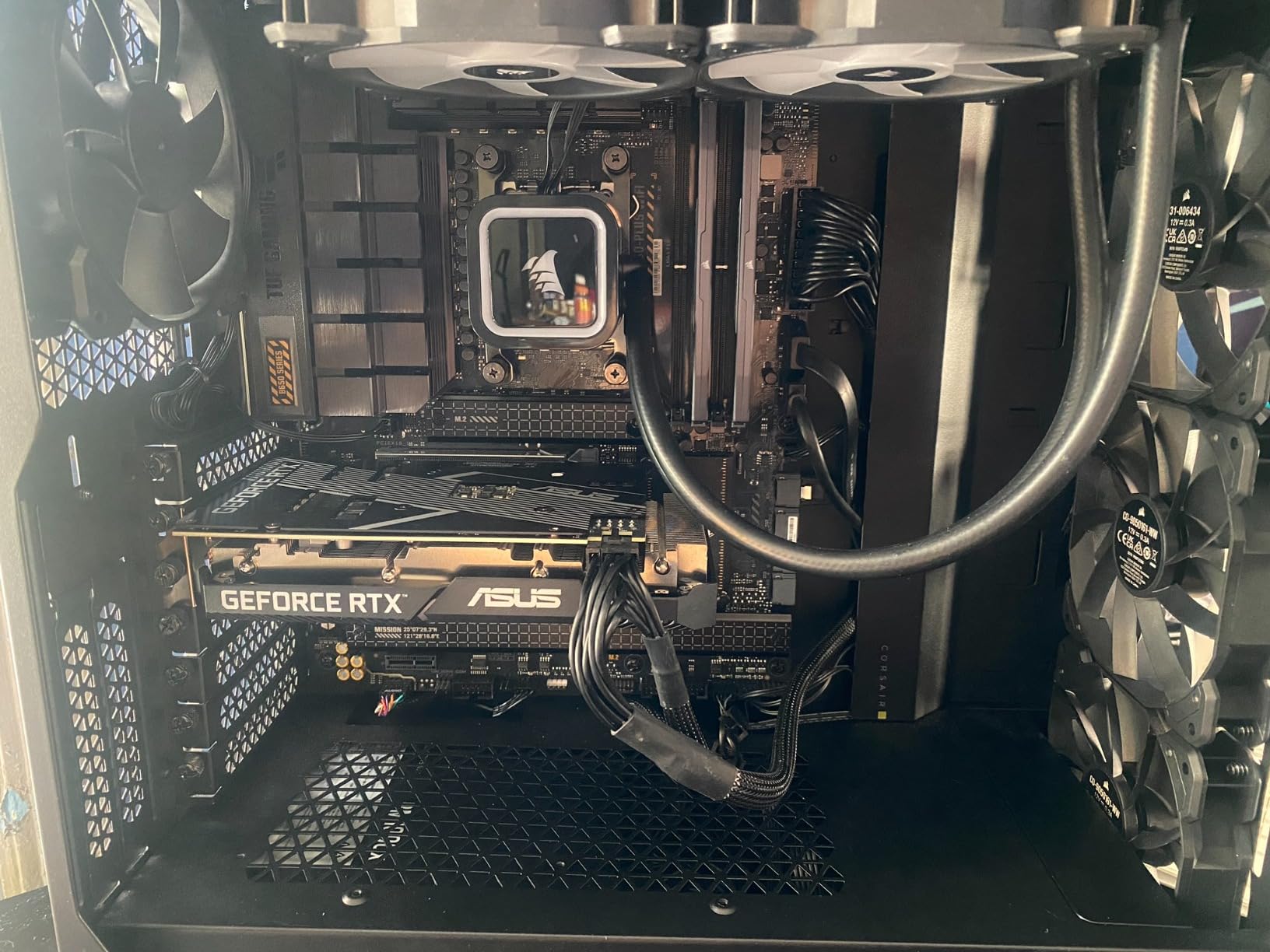 CORSAIR Vengeance DDR5 RAM 32GB (2x16GB) Up to 6000MHz CL30-36-36-76 1.40V AMD EXPO Intel XMP 3.0 Computer Memory - Grey customer photo 1