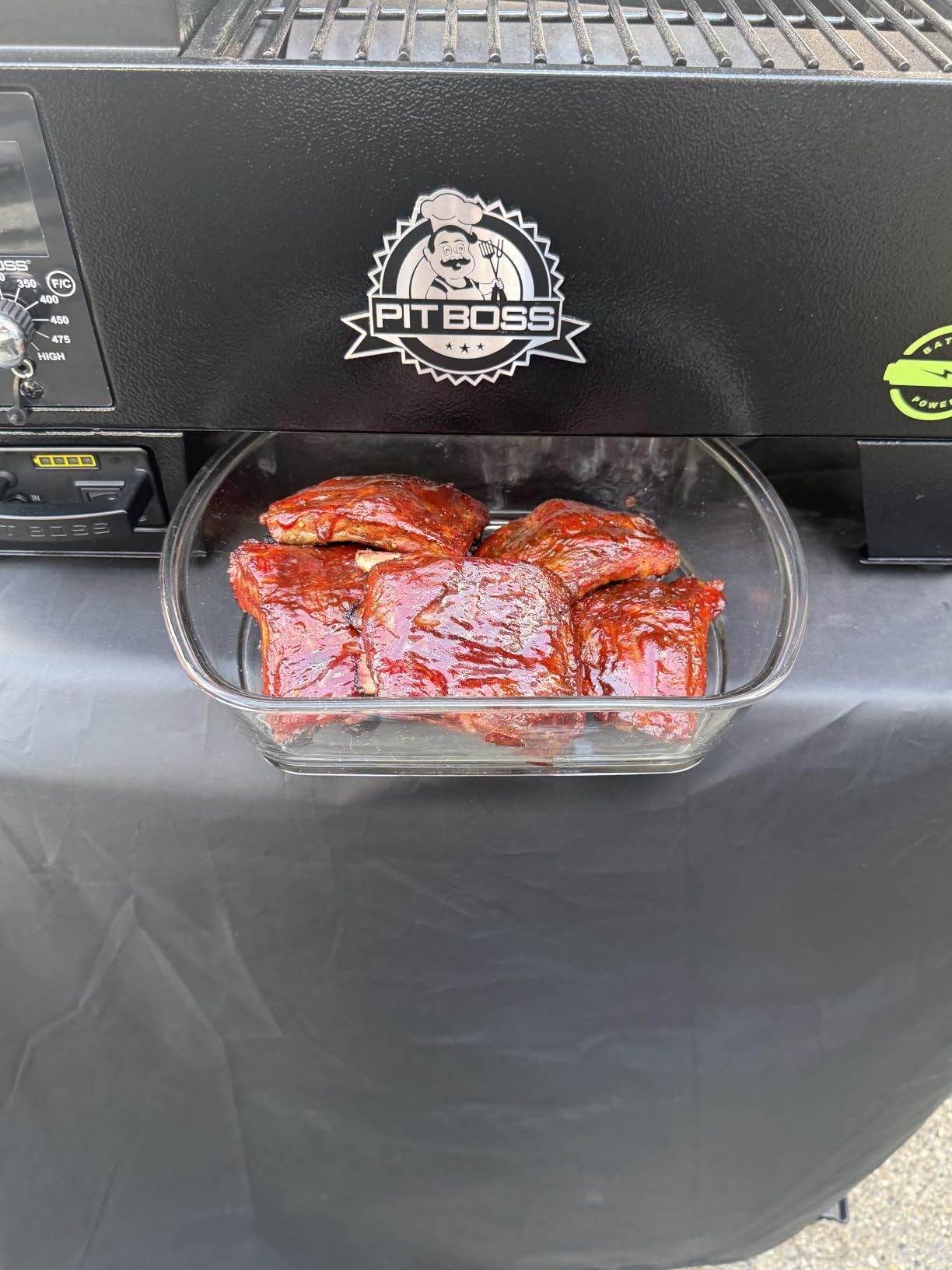 Pit Boss 150 Battery Powered Wood Pellet Grill & Smoker with Flame Broiler 256-Sq. In. Cooking Space, 180°F to 500°F Temperature Range, 7 lb. Pellet Hopper, for Tailgating, Camping, or Travel, Black customer photo 2