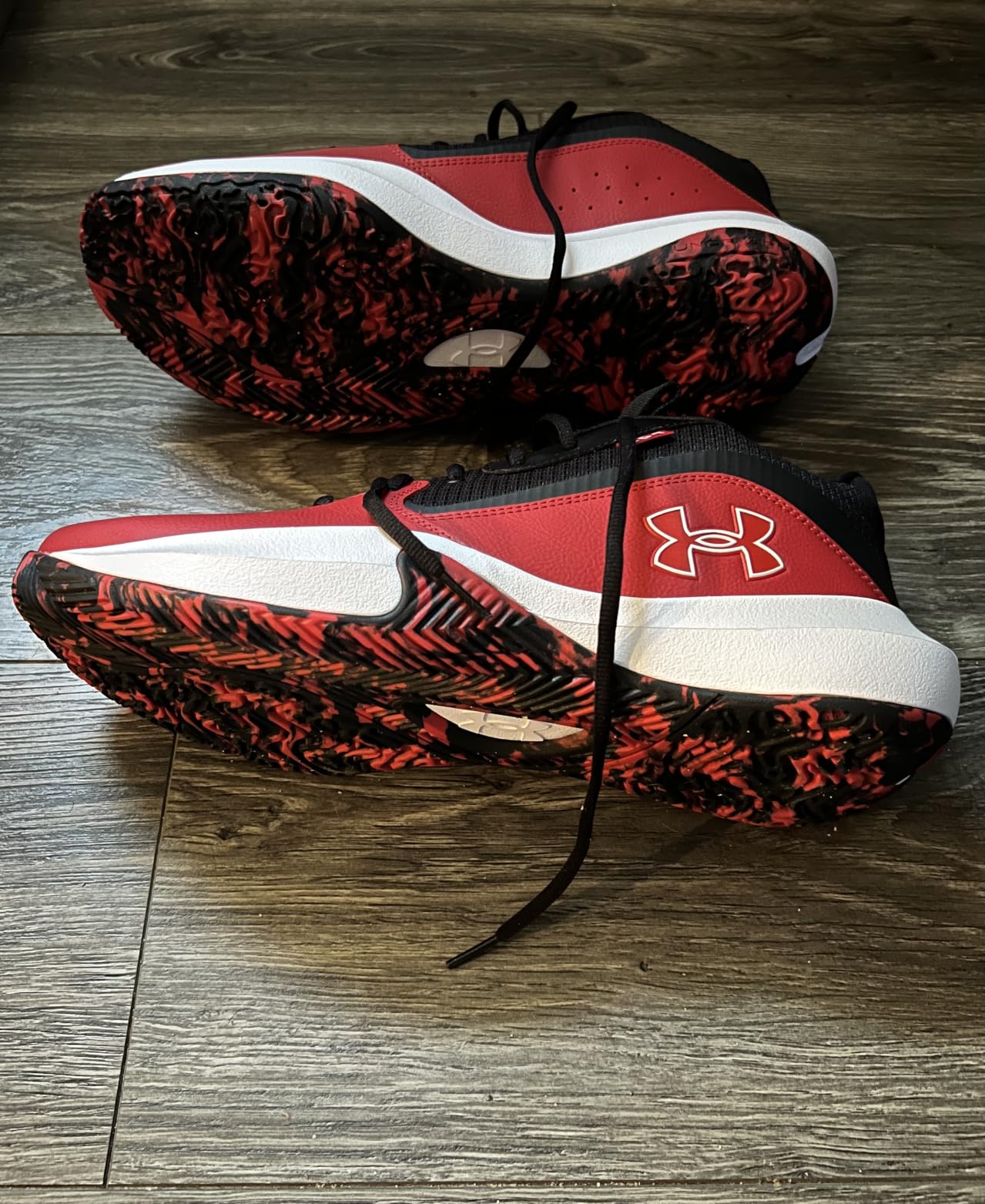 Under Armour Unisex-Adult Lockdown 7 Basketball Shoe customer photo 1