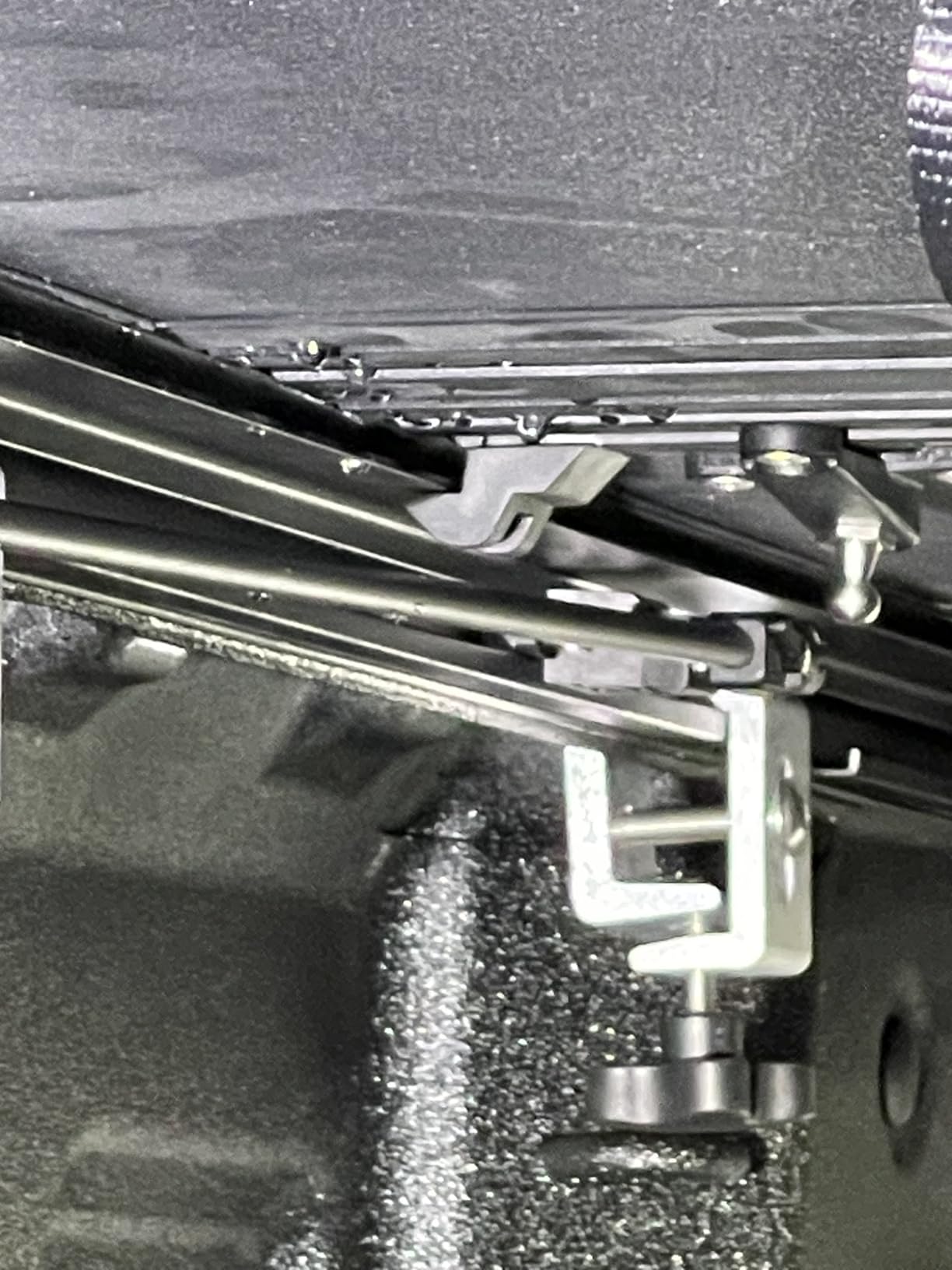 Rough Country Hard Tri-Fold Flip Up Tonneau Cover for Chevy Silverado & GMC Sierra 1500 (2019-2026) - Flush Aluminum Bed Cover, Fits 5'10