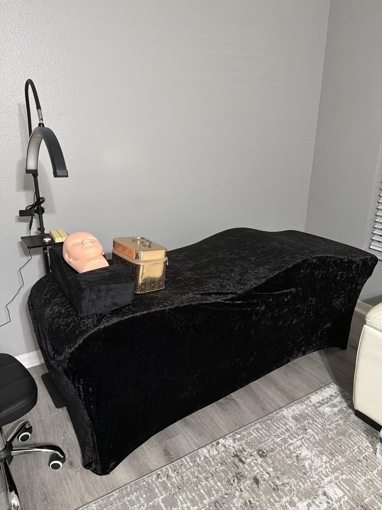 PayLessHere Massage Table Portable Spa Bed Aluminium 3 Folding Lash Bed Height Adjustable Spa Table with Non-Woven Bag customer photo 1