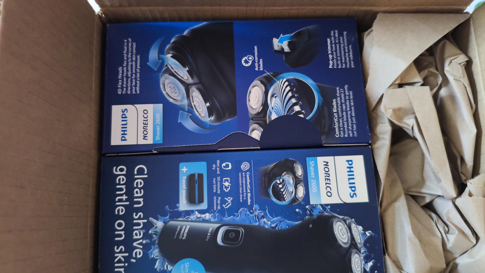 Philips Norelco Shaver 2600 Series, Wet and Dry Electric Shaver, Pop-up Trimmer, P-Cap, Travel Pouch, Dark Forest Green, Model X3052/91 customer photo 2