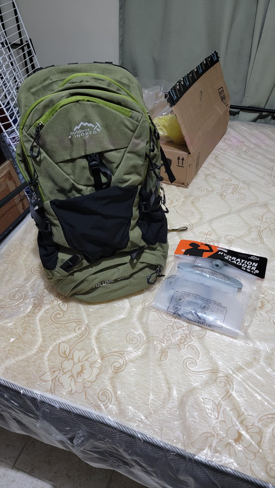 IX INOXTO Hiking Backpack, 26L/40L Waterproof Hiking Daypack with 3L Water Bladder and Rain Cover, Lightweight Travel Camping Backpack for Men Women (Khaki) customer photo 2