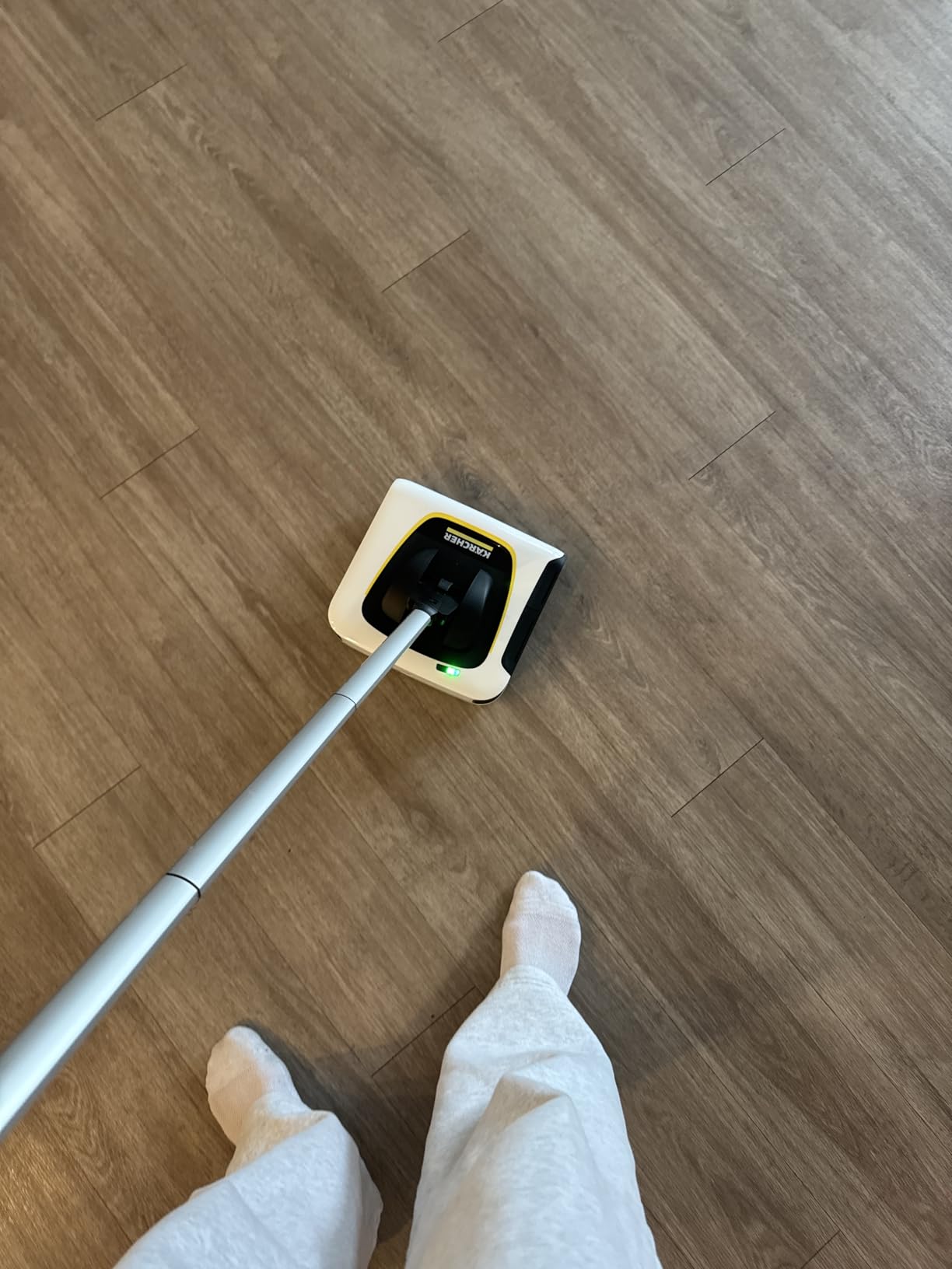 Karcher KB 5 Electric Floor Sweeper Broom, for Carpets, Hardwood Floors and Tiles, Lightweight and Cordless, Ideal for Fur, Hair, Dirt & Dust - White customer photo 1
