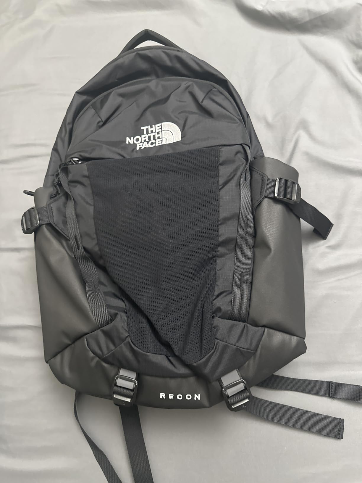 The North Face Recon Everyday Laptop Backpack - Daypack, Water Repellent, Laptop Sleeve, 2 Water Bottle Pockets, TNF Black/TNF Black-NPF customer photo 2