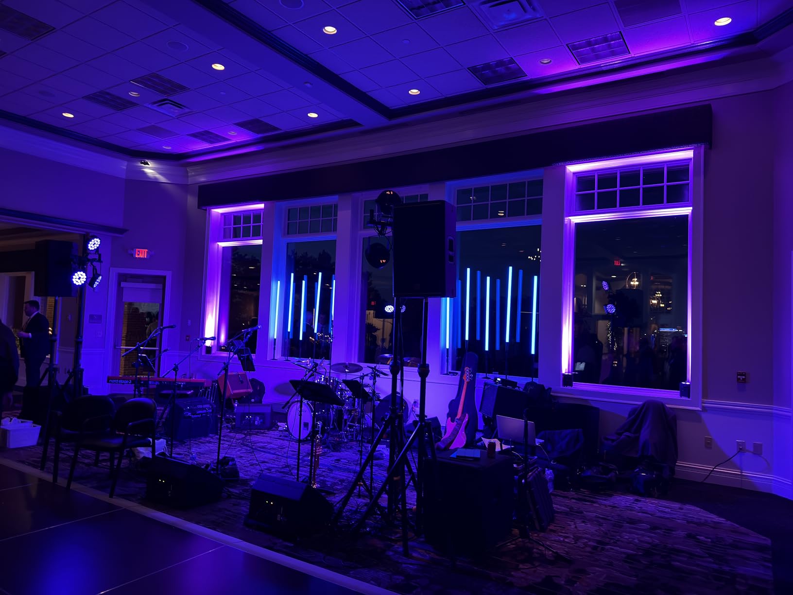Battery Powered Stage Par Lights - 4IN1 RGBW Full Color LED, Rechargeable Uplights (2 Pack) customer photo 2