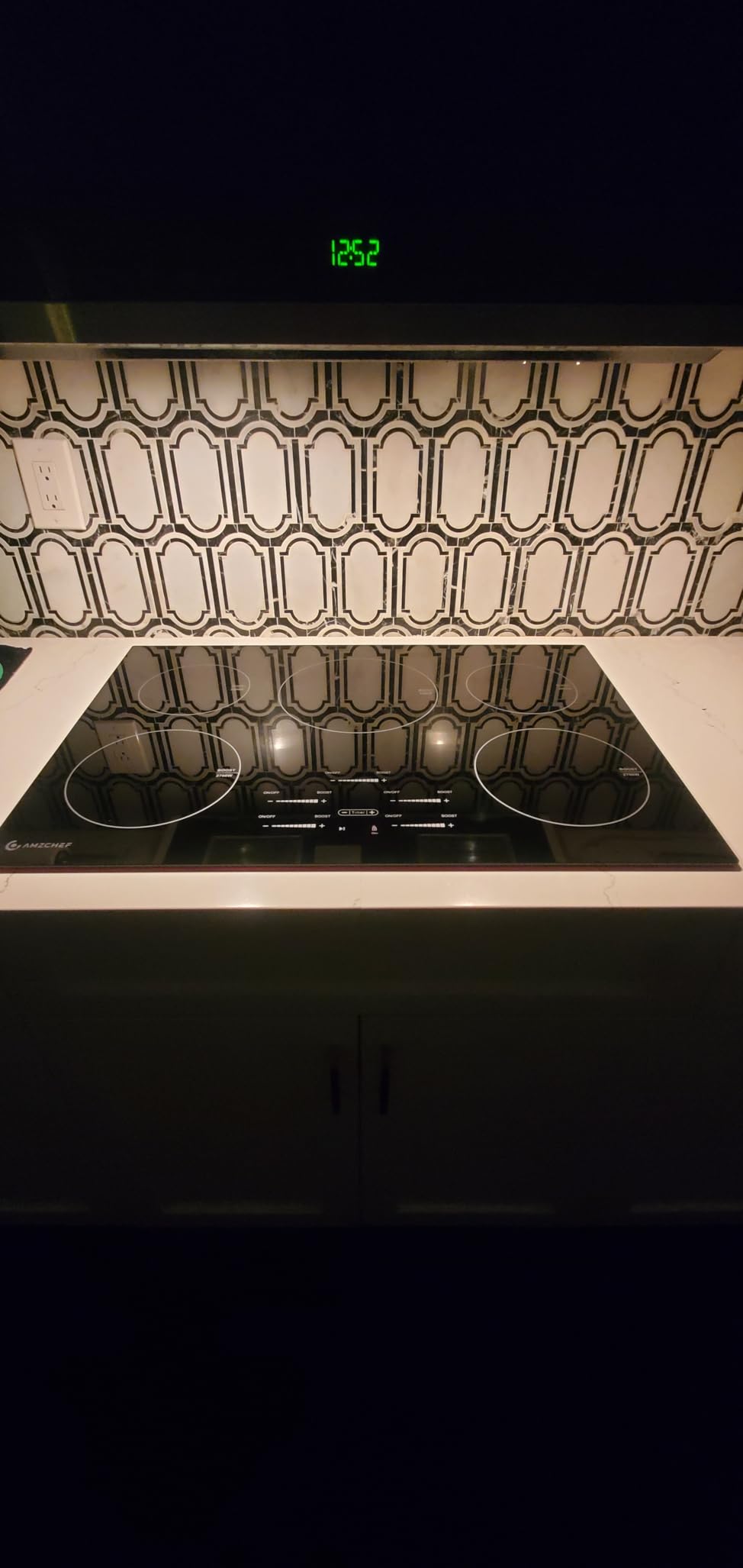 AMZCHEF 30 Inch Built-in Induction Cooktop, 9 Levels Electric Stove, Slide Touchscreen, Safety Lock, Timer, No Plug, 10600W customer photo 2