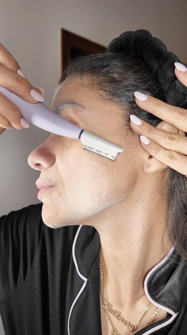 Michael Todd Beauty Sonicsmooth Dermaplane Razor for Women Face | Dermaplaning System + Eyebrow Trimmer, Peach Fuzz Remover, 8 Weeks of Dermaplaning Blades, 3-Year Warranty customer photo 1