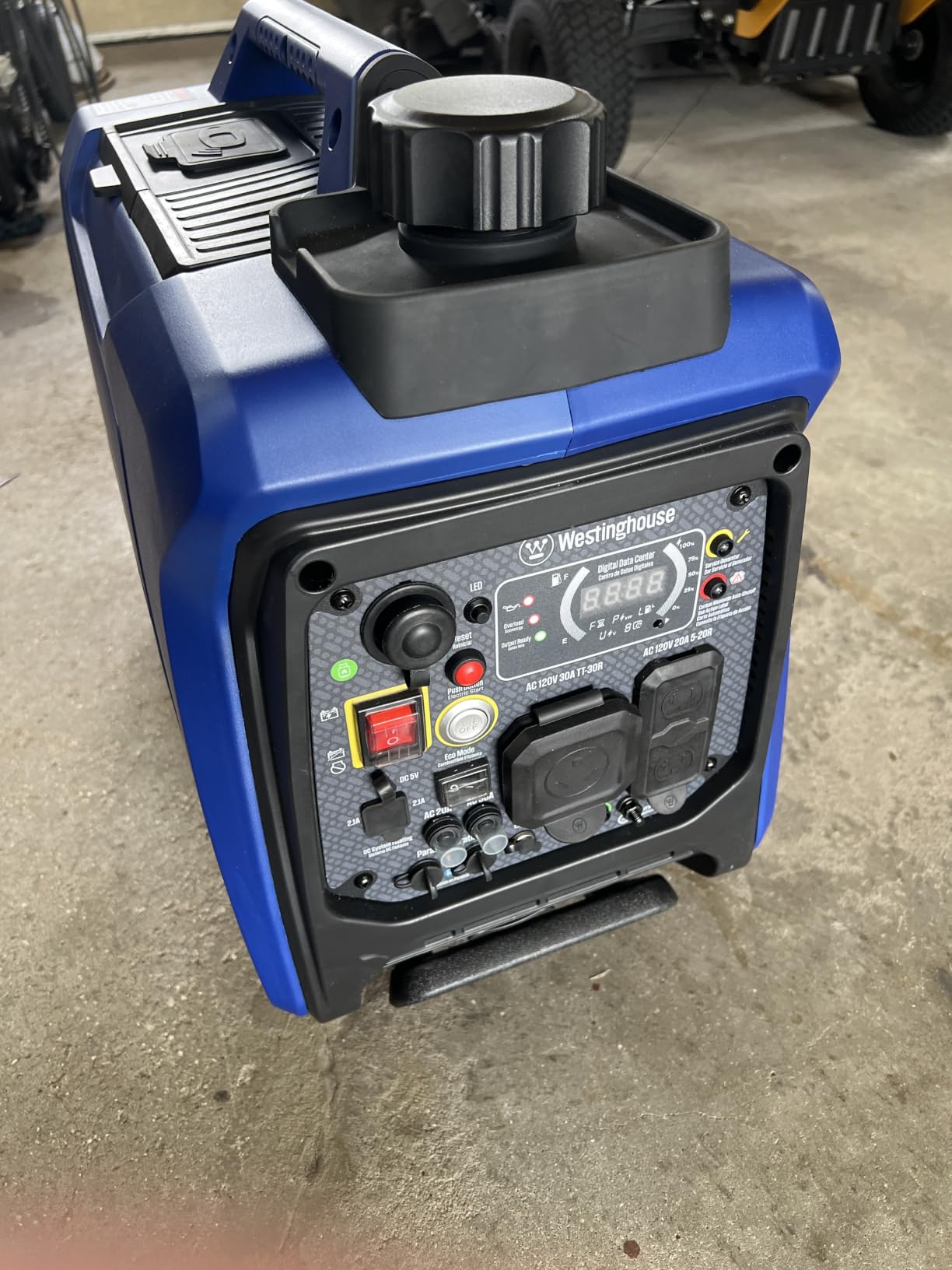 Westinghouse 4000 Peak Watt Super Quiet Dual Fuel Portable Inverter Generator, Wheel & Handle Kit, Gas & Propane Powered, RV Ready, CO Sensor, Parallel Capable customer photo 1