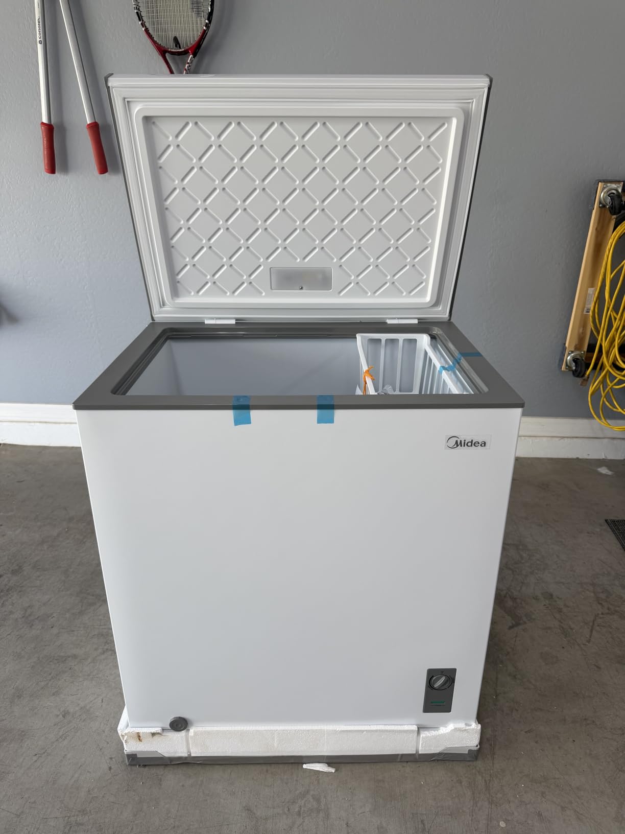 Midea 7.0 Cu.ft Chest Freezer, Fridge Freezer Convertible with LED Light | Removable Basket, Adjustable Temperature, For Kitchen Apartment Office customer photo 1
