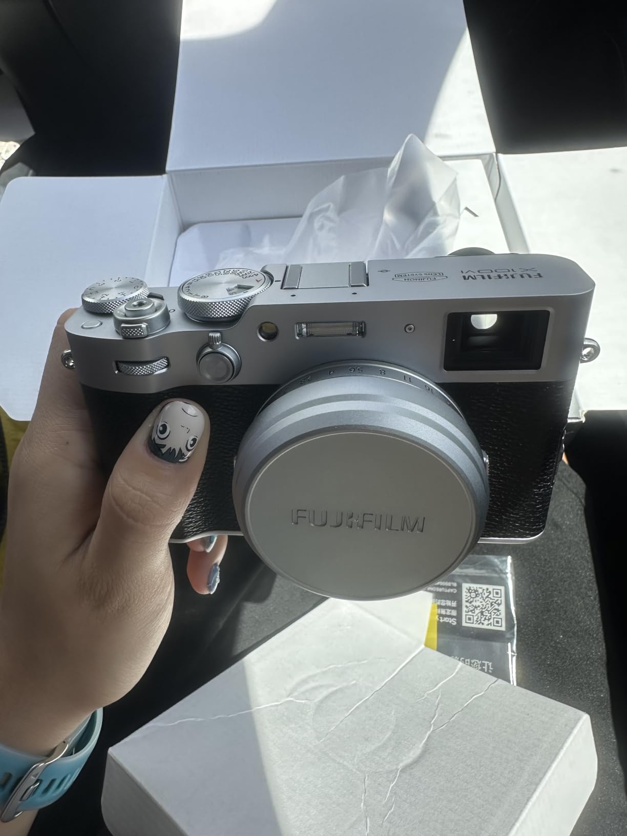 Fujifilm X100VI Digital Camera (Japan) (Silver) customer photo 1