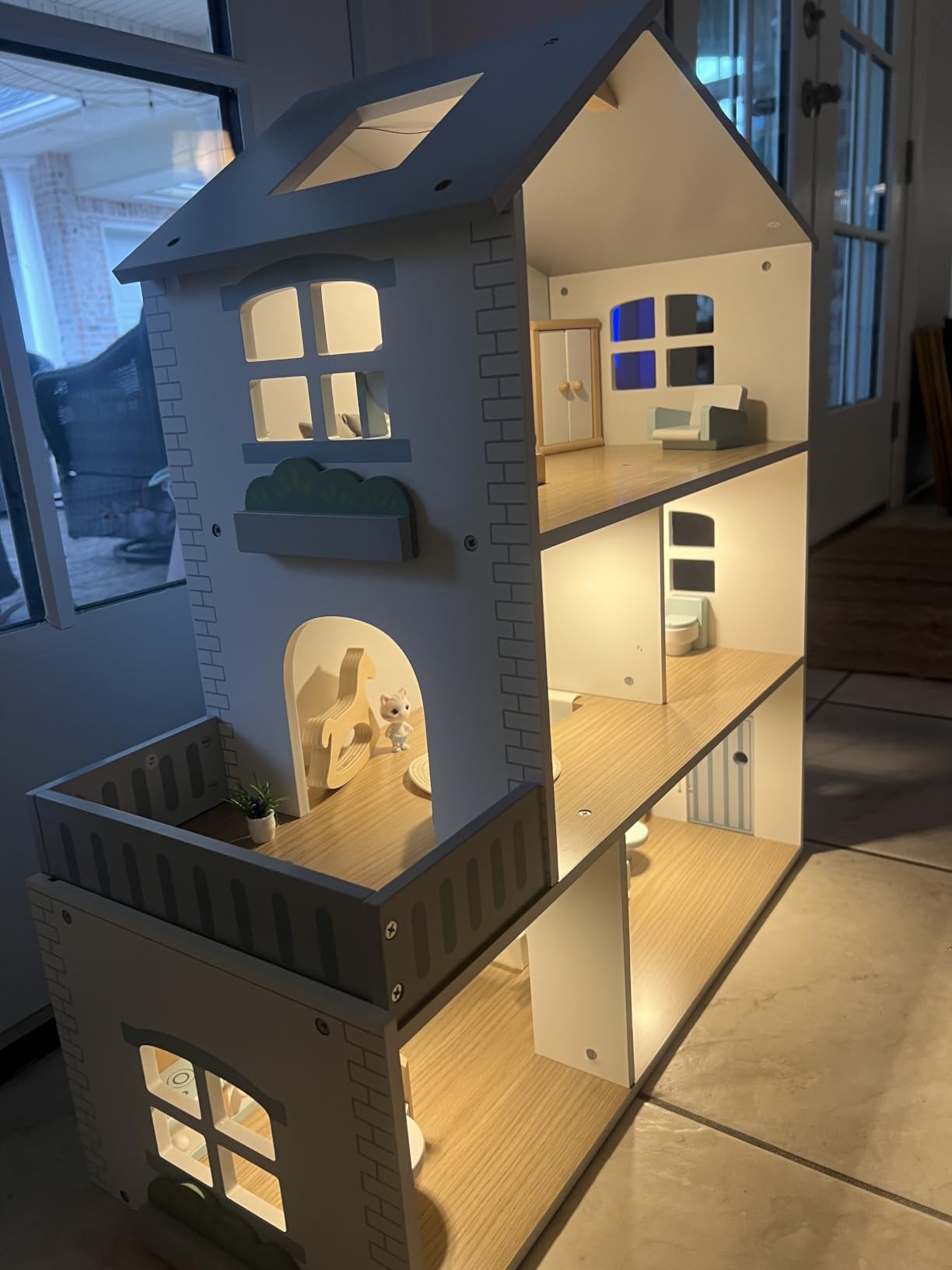 ROBUD Doll House, Wooden Dollhouse with 6 Rooms, 29-pcs Realistic Accessories, Dollhouse Playset for 4-6 Inch Dolls, Gifts for Kids & Toddlers, Nordic Style, Ages 3+ customer photo 1