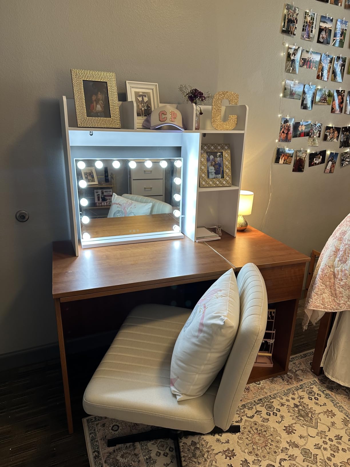 Vanity Mirror with Lights, Large Hollywood Lighted Vanity Mirror with 17 Dimmable LED Bulbs, 3 Color Modes, USB Charging Port, Light up Mirror with Touch Control for Bedroom, Tabletop, 32