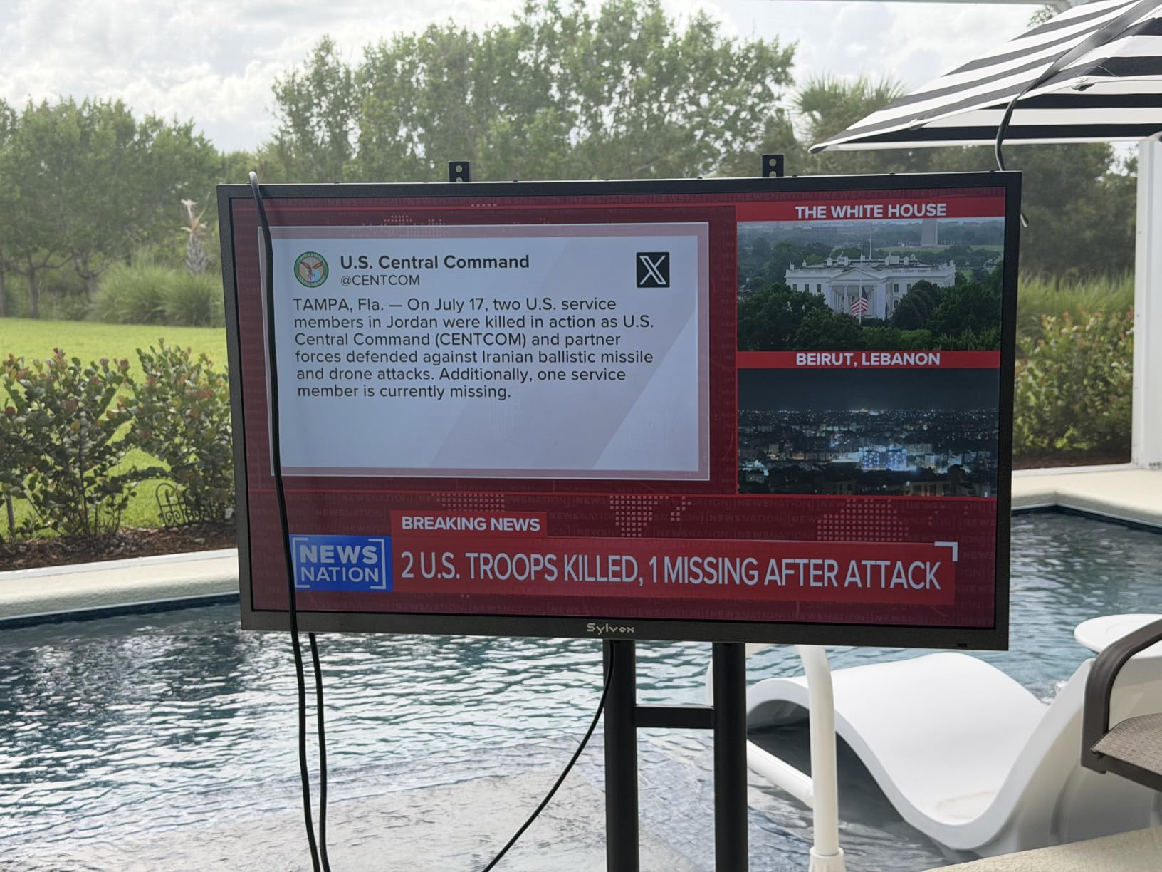 SYLVOX Outdoor TV, 55 inch Smart Waterproof Outdoor TV, 4K UHD Weatherproof IP56, Support Dolby Vision Atmos, Google Cast, 1000 nit Brightness for Outside Partial Sun & Full Shade (Deck Pro 3.0 /2026) customer photo 2