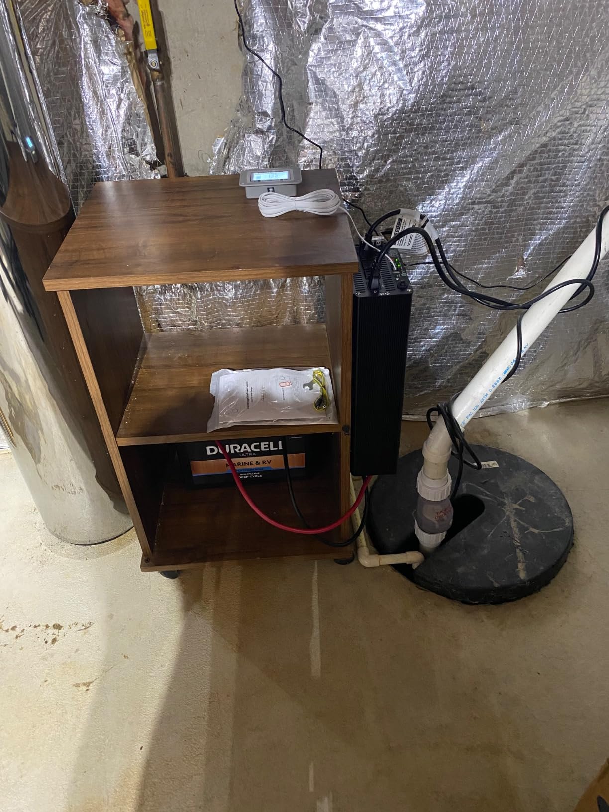 2500 Watt Sump Pump Backup Battery System, Automatic Switching to Battery Inverter Power, Professional Backup System in Case of Power Failure, Pure Sine Wave Output Remote Controller with LCD Screen customer photo 1