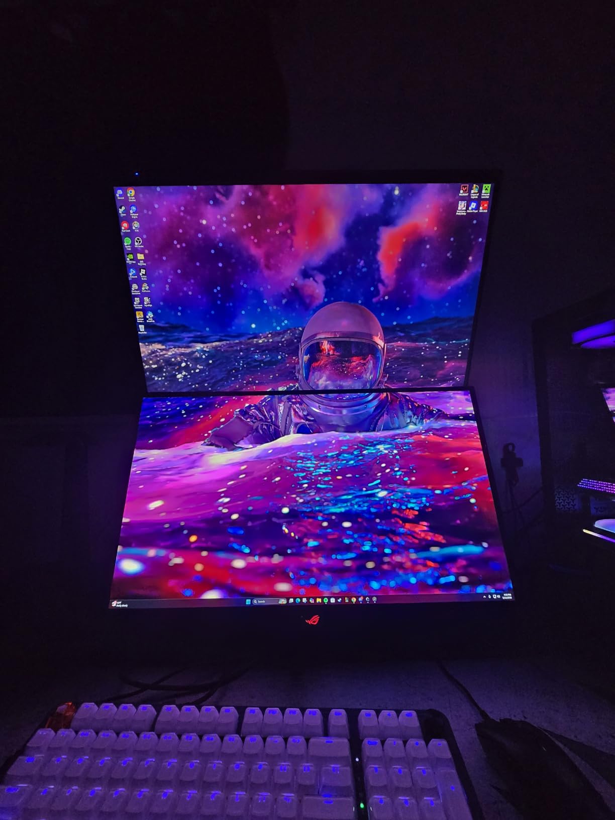 KTC 27 Inch QHD Computer Monitor, 2K 144Hz 1440P Gaming Monitor, Eye Care PC Monitor for Office Gamers, HDMI/DP, FreeSync & G-Sync, HDR10, VESA, Tilt Adjustable, H27T27S customer photo 2