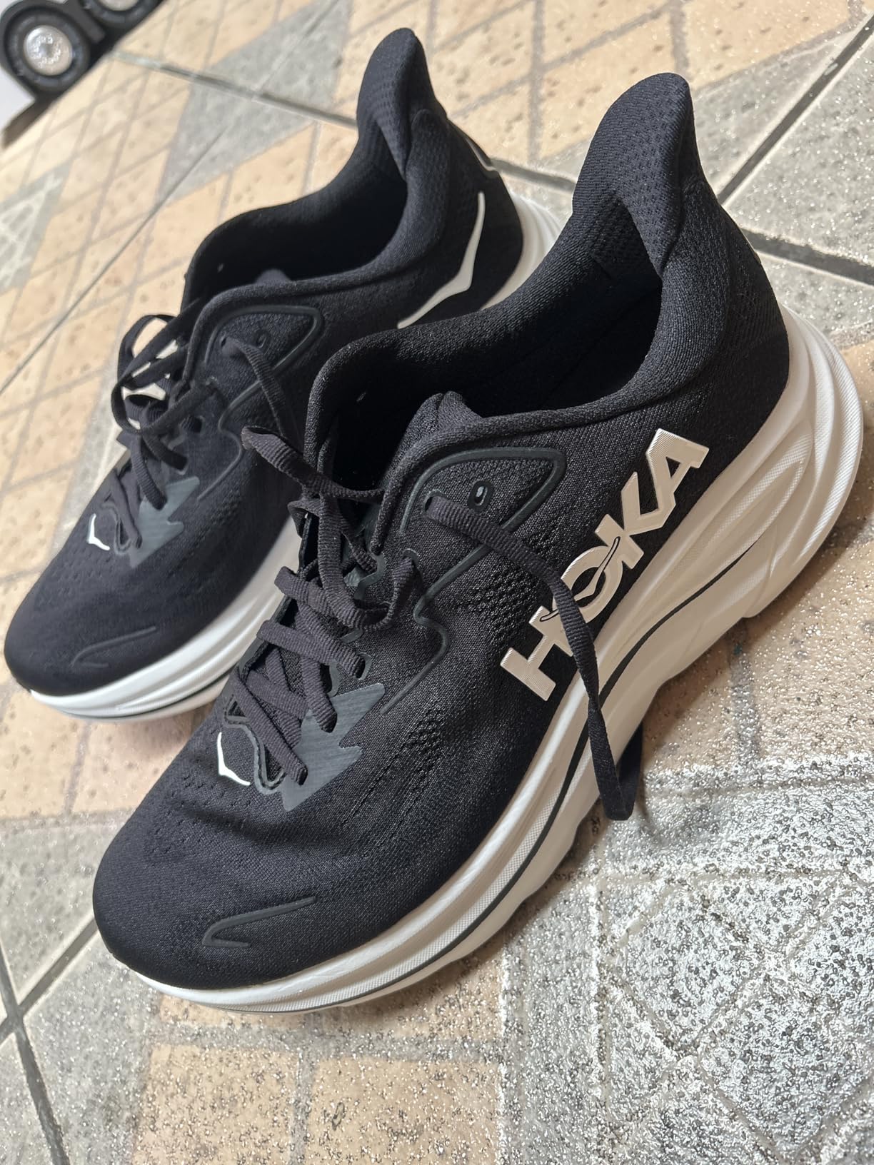Hoka Men's Clifton 10 Running Shoes customer photo 1