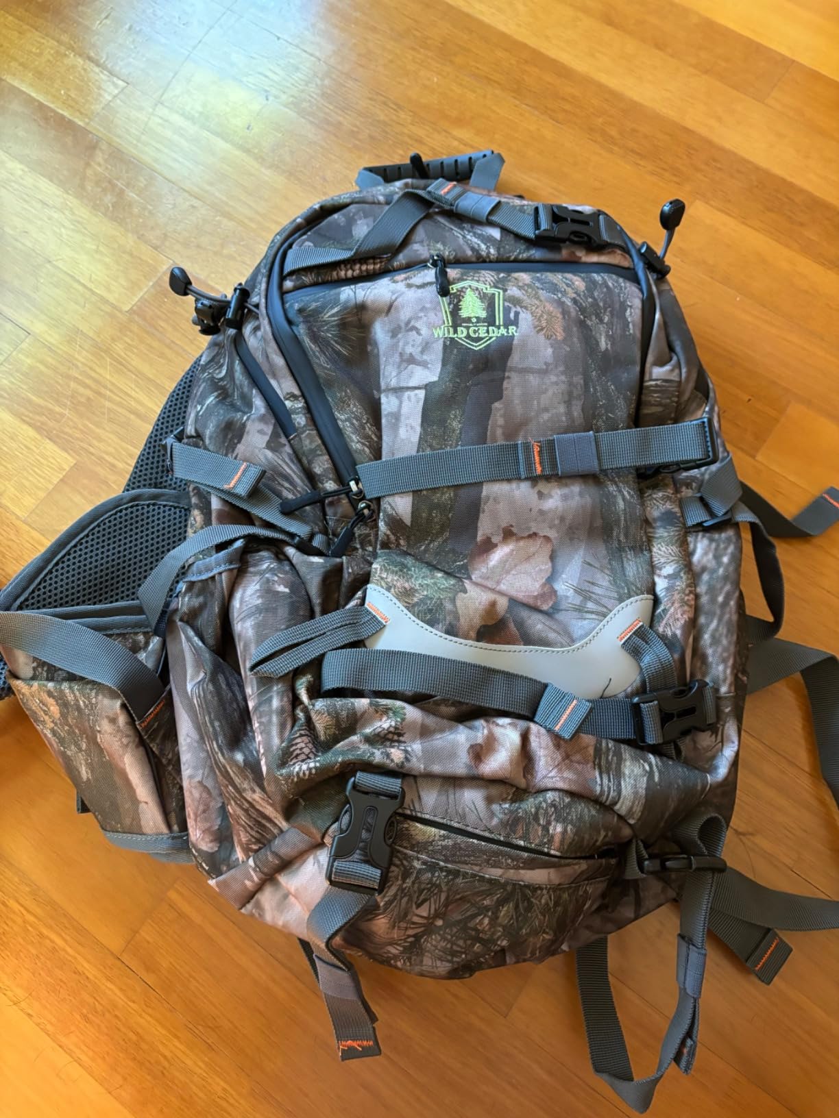 Camo Hunting Backpack for Men, 35L Durable Hunting Pack, 600D Daypack with Rain Cover, Internal Frame Support customer photo 1