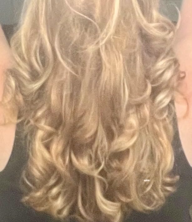 Dyson Special Edition Airwrap Complete Long Multi-Styler in Strawberry Bronze and Blush Pink with Detangling Comb customer photo 2