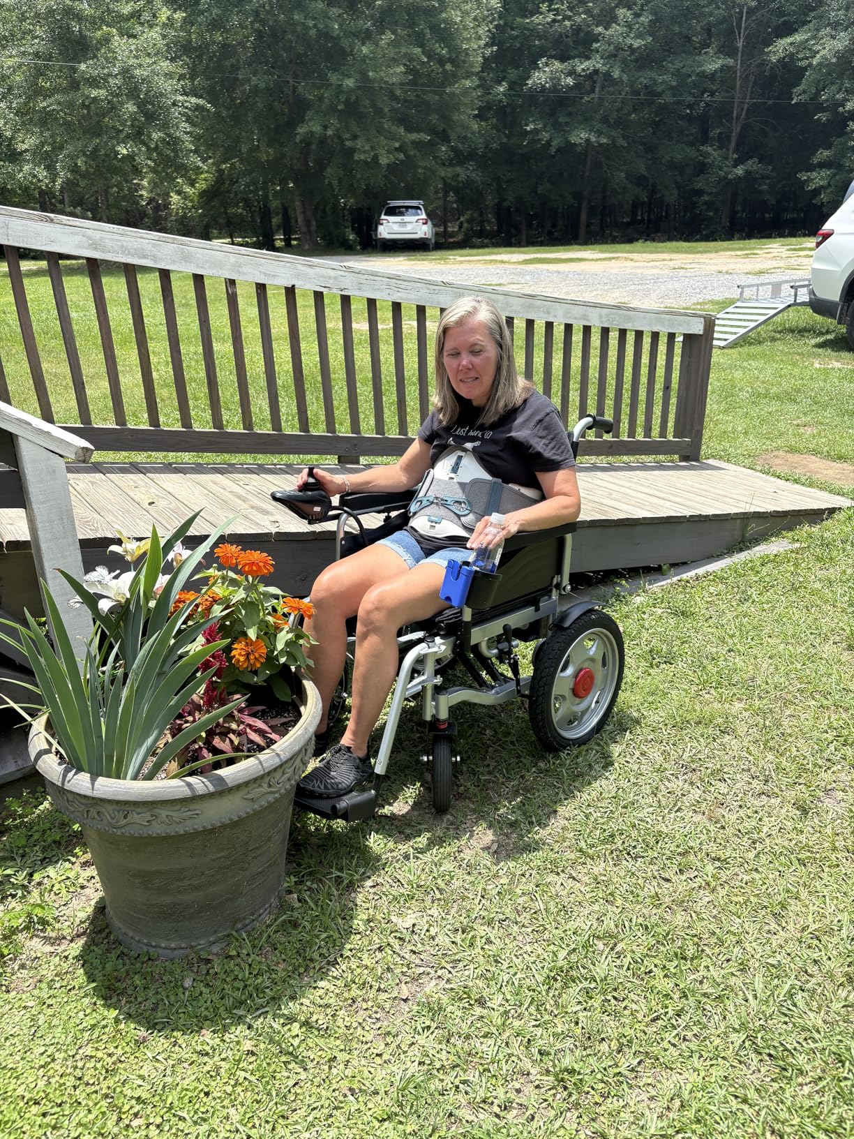 Electric Wheelchairs for Adults, 25+ Miles Long Travel Range, Foldable Motorized Wheelchair, Portable All-Terrain Motorized Wheelchair for The Elderly customer photo 2