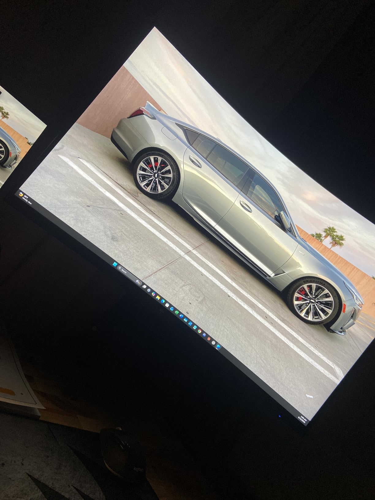 KTC 32 Inch 240Hz Curved Gaming Monitor, 2K 1440P Computer PC Monitor with 1000R 1ms Frameless, Adaptive Sync, 122% sRGB, HDMI, DisplayPort, Tilt Adjustable, H32S25E customer photo 1