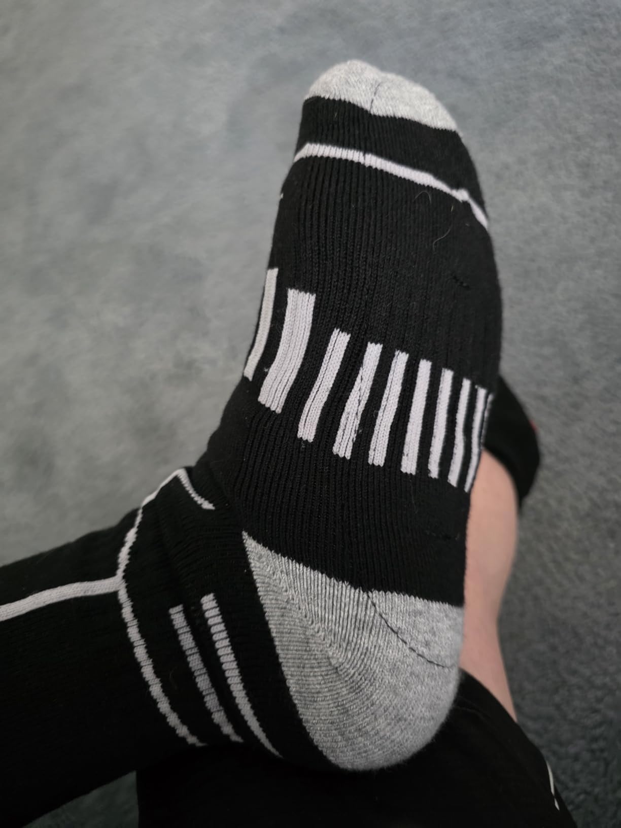 FREEHILL Merino Wool Heated Socks for Men Women, 5000mAh One-Click Control customer photo 1