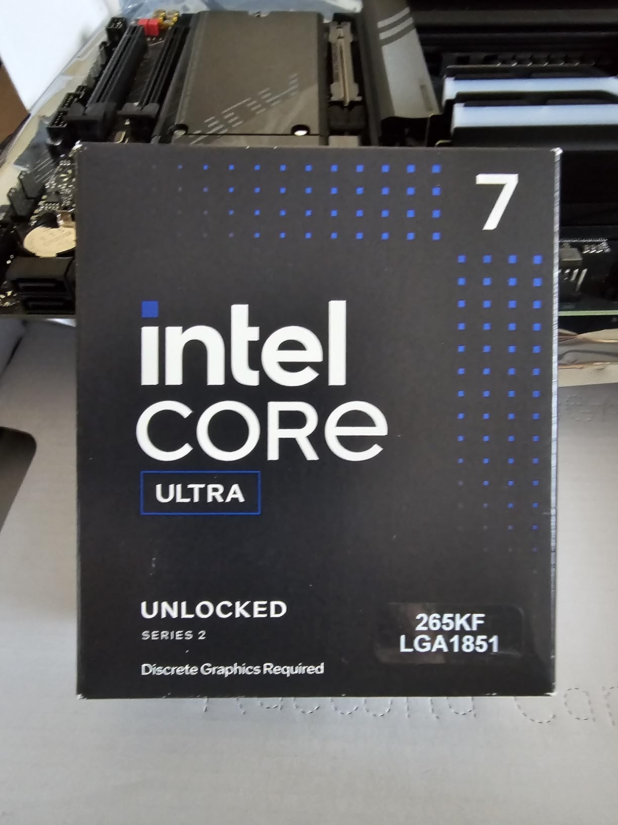Intel Core Ultra 7 Desktop Processor 265KF - 20 cores (8 P-cores + 12 E-cores) up to 5.5 GHz customer photo 2