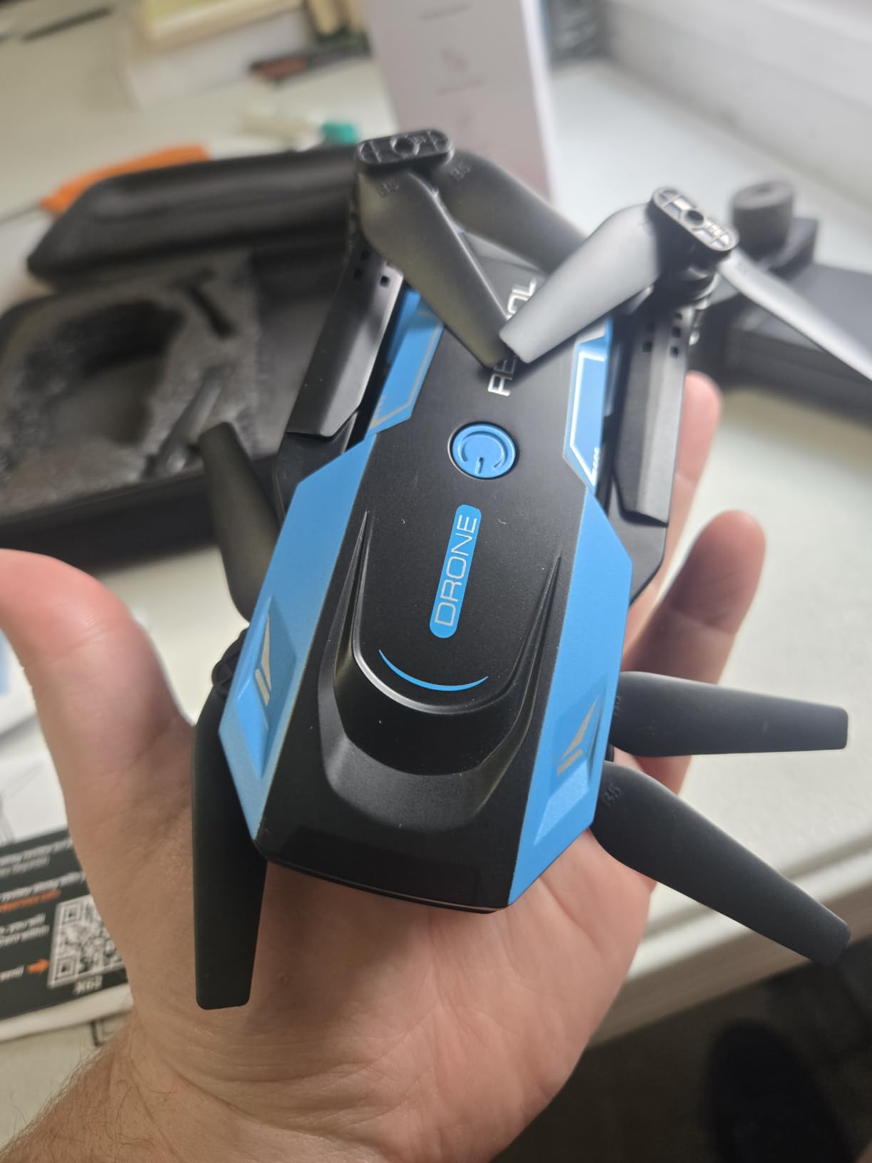Drone with 1080P Camera - Foldable Remote Control Quadcopter with Gesture Control, 3D Flip, One Key Start, Emergency Stop, 2 Batteries, Easier to use, Toy for Kids Adult Beginners customer photo 1