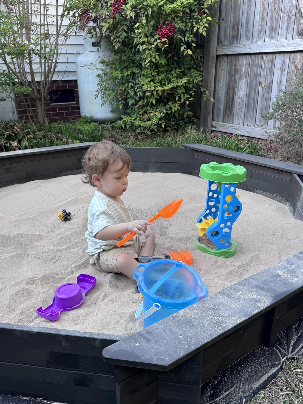 Best Choice Products Large Outdoor Octagon Wooden Sand Box for Kids, Sandbox with Cover, 4 Reinforced Benches Support up to 220 lbs Each, Bottom Liner for Drainage - Brown customer photo 2