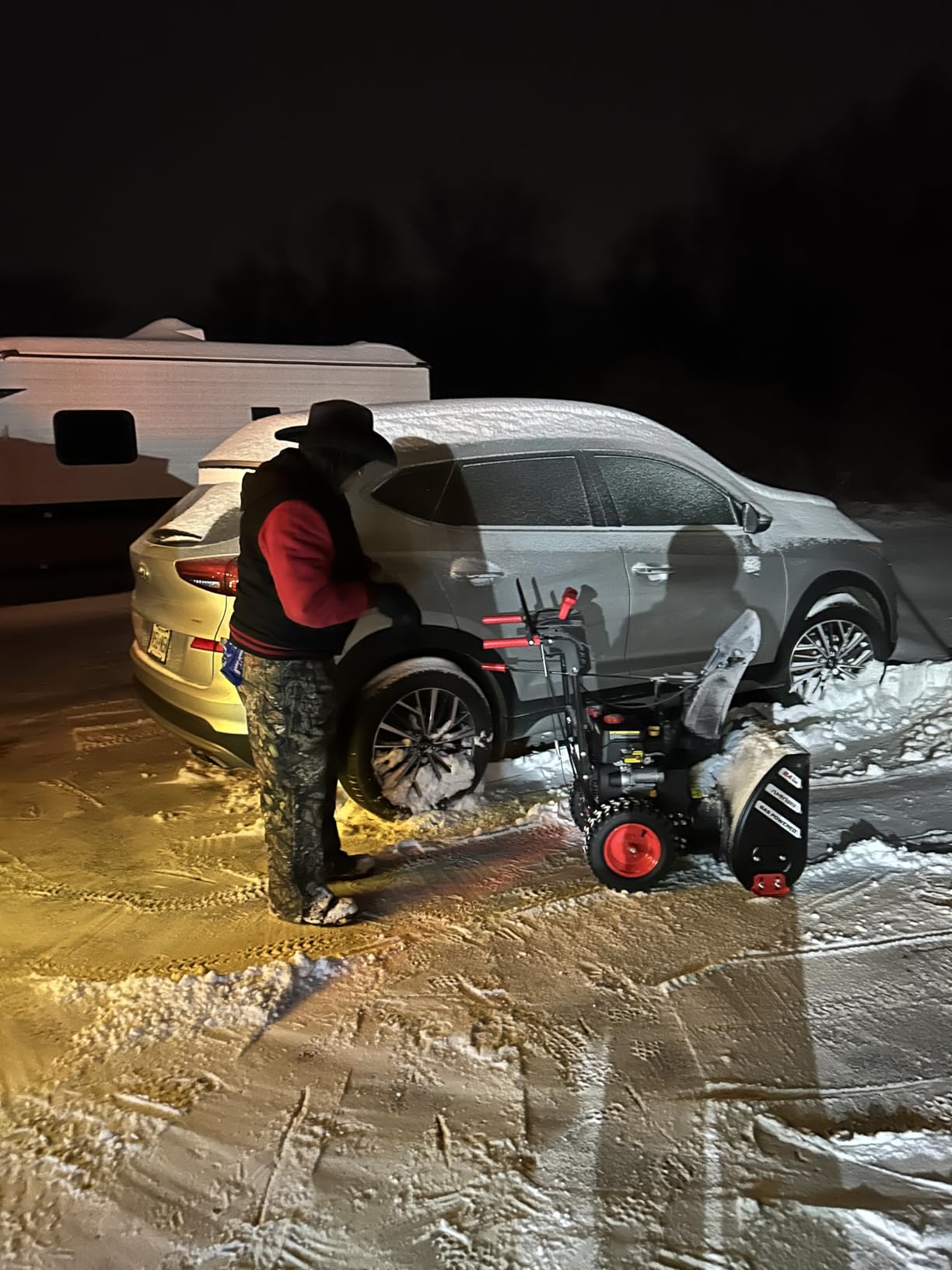 AMERISUN 24-Inch Gas Snow Blower with 212cc 4-Cycle OHV Engine, Recoil Start, 40Ft Snow Throwing for Decks, Driveways, and Sidewalks customer photo 2