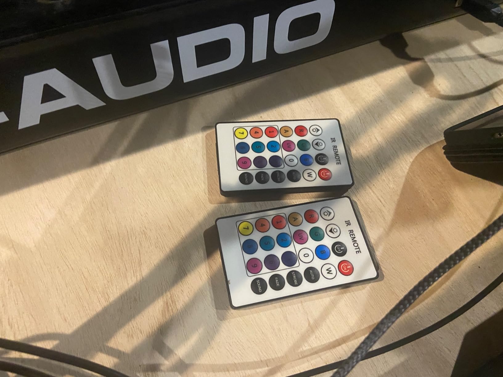 Rechargeable Stage Par Lights: 20H Single-Color 6H Charging | 6IN1 RGBWA+UV LED | Remote DMX & Sound Activation | Battery Powered Uplights for DJ Wedding Party Church & Live Performance - 2 Pack customer photo 1