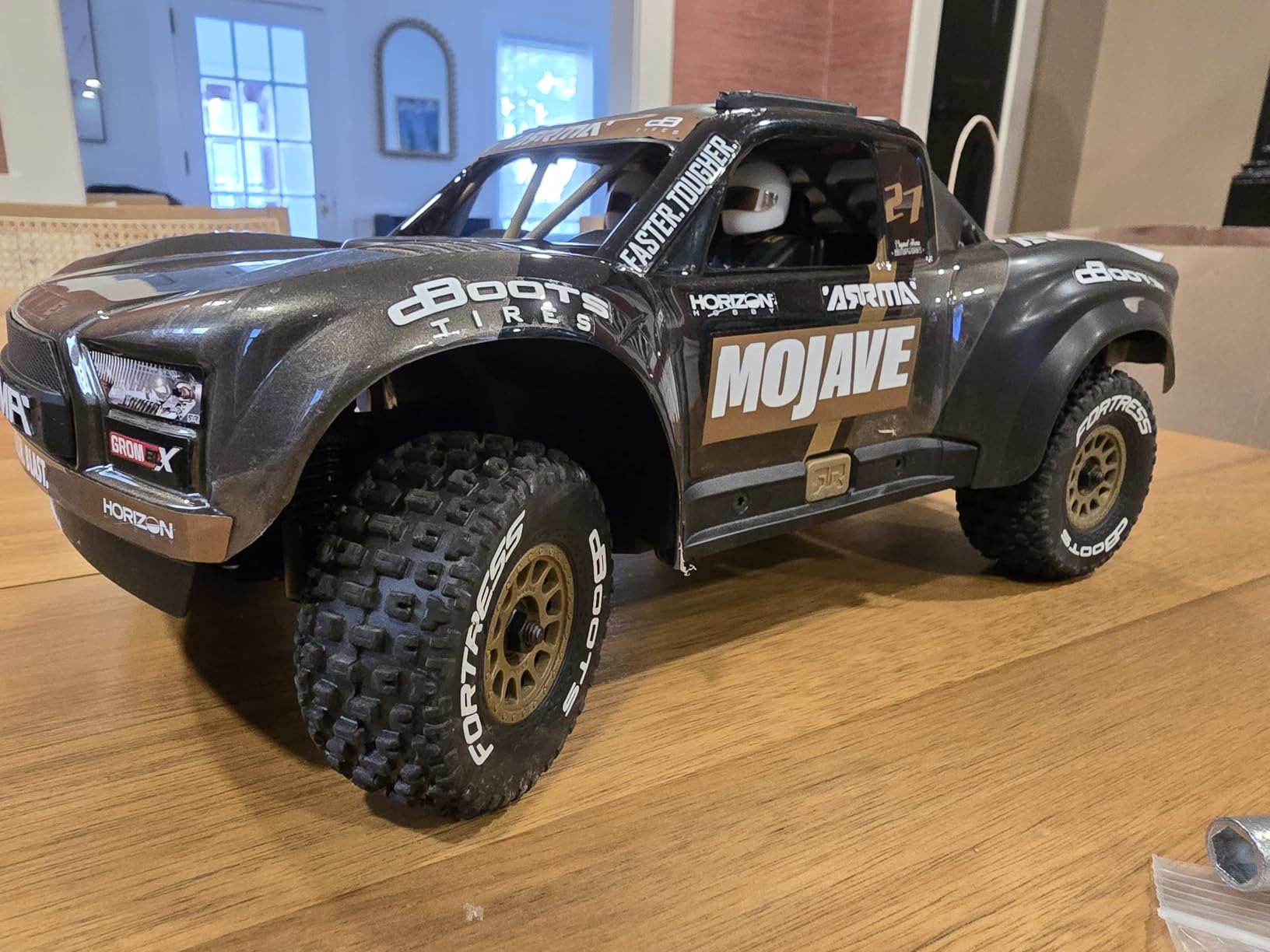 ARRMA Mojave GROM 4X4 223S BLX Brushless Desert Truck RTR, Black | ARA2304T1, Small Scale, With DSC, Battery and Charger Not Included customer photo 2