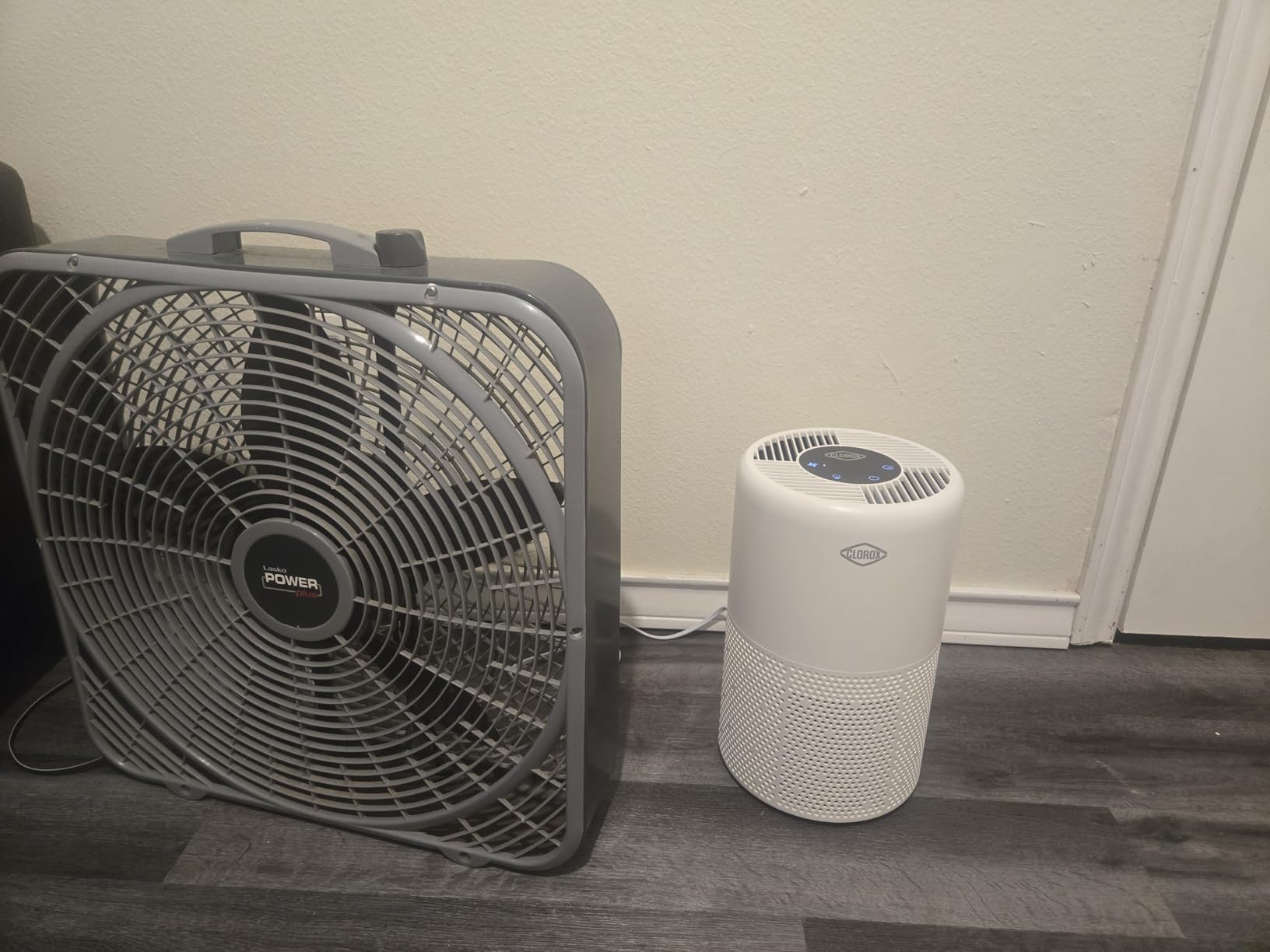 Clorox Turbo Air Purifiers for Home, True HEPA Filter, Quickly Cleans Medium Rooms Up to 1,000 Sq Ft, Reduces 99.9% of Mold, Viruses, Wildfire Smoke, Allergens, Pet Allergies, Dust, Whisper Quiet customer photo 2