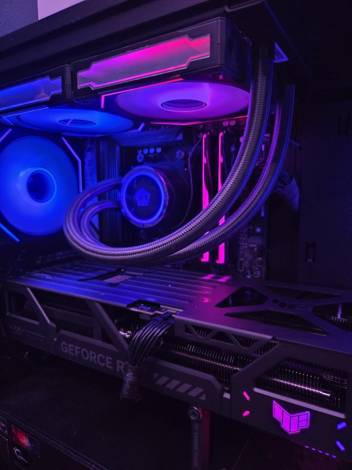 ASUS TUF Gaming GeForce RTX 5080 16GB GDDR7 OC Edition Graphics Card customer photo 1