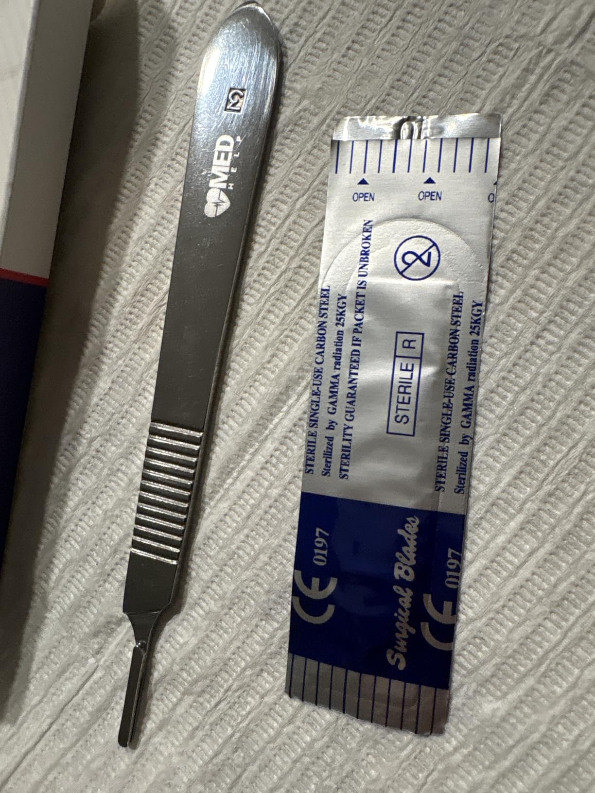 14R Blades Dermaplaning Scalpels with Dermaplane Handle, Pack of 21 Dermaplane Razor for Women Face with Stainless Steel Scalpel Handle 3 - Dermaplaning Tool for Face customer photo 1