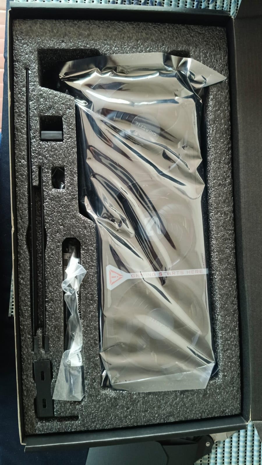 GIGABYTE GeForce RTX 5070 Gaming OC 12G Graphics Card, 12GB 192-bit GDDR7 customer photo 2