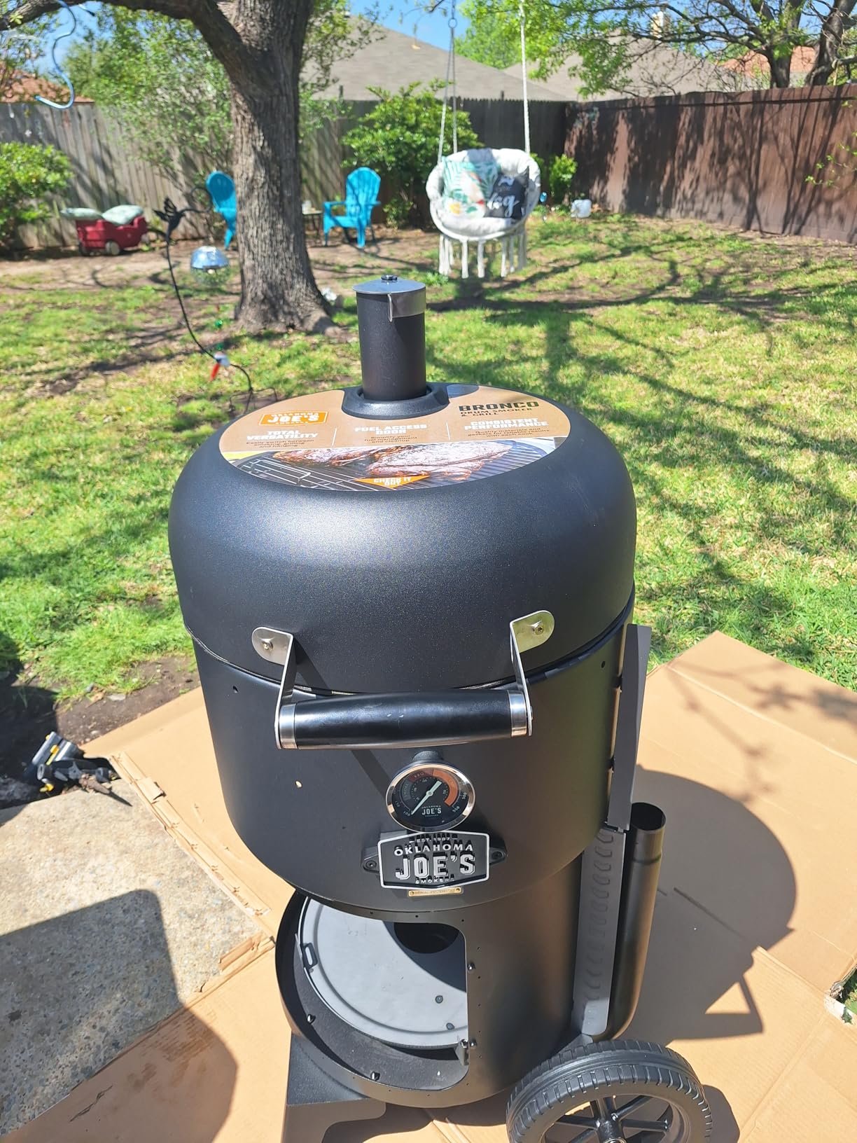 Oklahoma Joe's Bronco 18 in. Heavy Duty Charcoal Drum Smoker and Grill with 284 sq. in. Cooking Area in Black customer photo 1