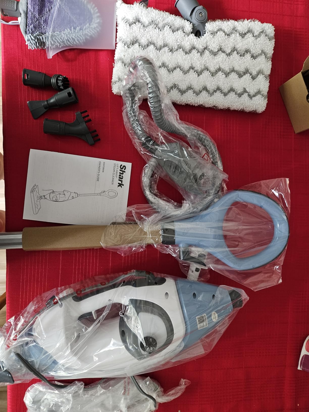 Shark Lift-Away 5-in-1 Steam Mop with Detachable Handheld Steam Cleaner, for Whole Home Cleaning including Sealed Hard Floors, Kitchens, Bathrooms, Upholstery, Cars, Grout & more, S3972BRN customer photo 1