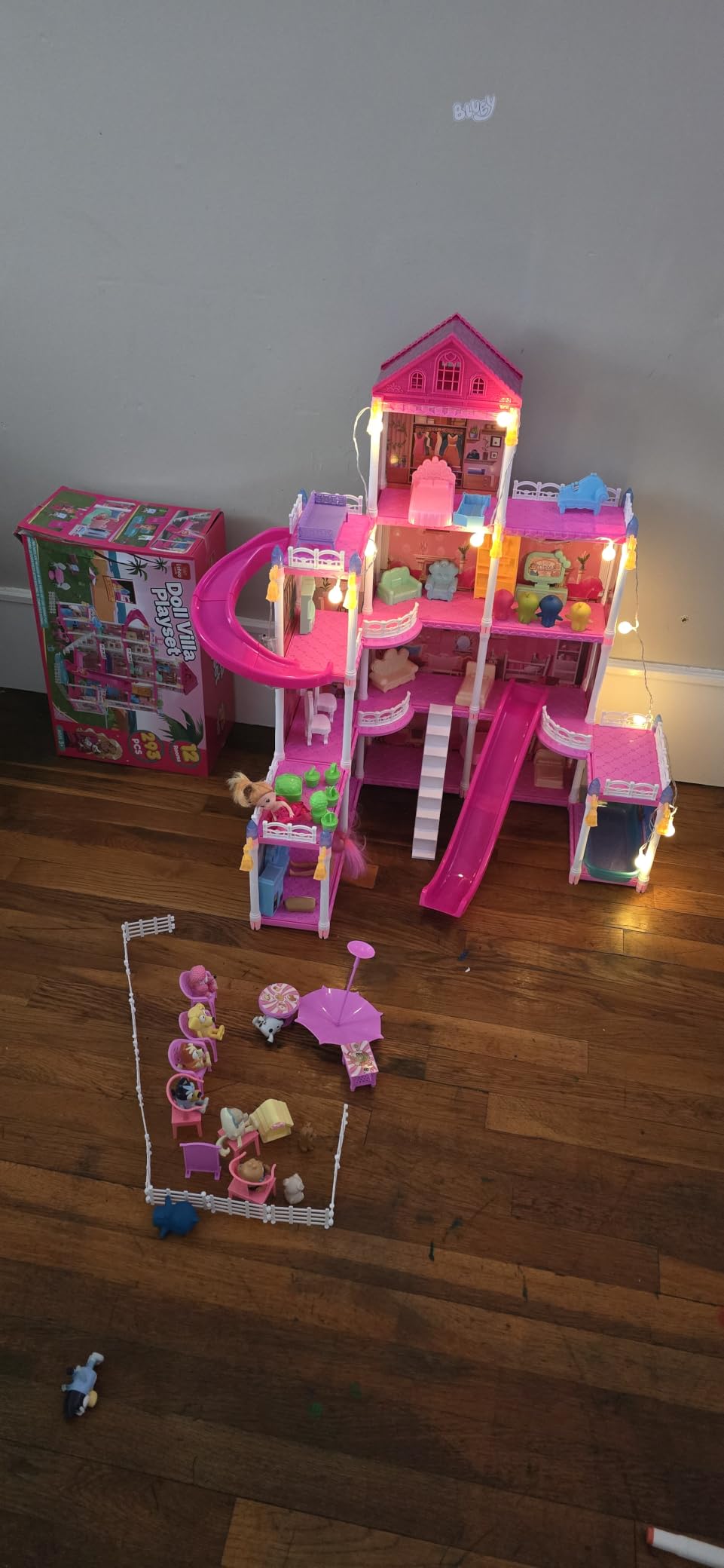 Lehoo Castle Doll House Dreamhome, 4-Story 12 Rooms Dollhouse Playhouse with Doll and Furniture, Pretend Dream Dollhouse Playset Pink Girl Toys, Sturdy Construction, Easy to Move, Ideal Gift Toy customer photo 1
