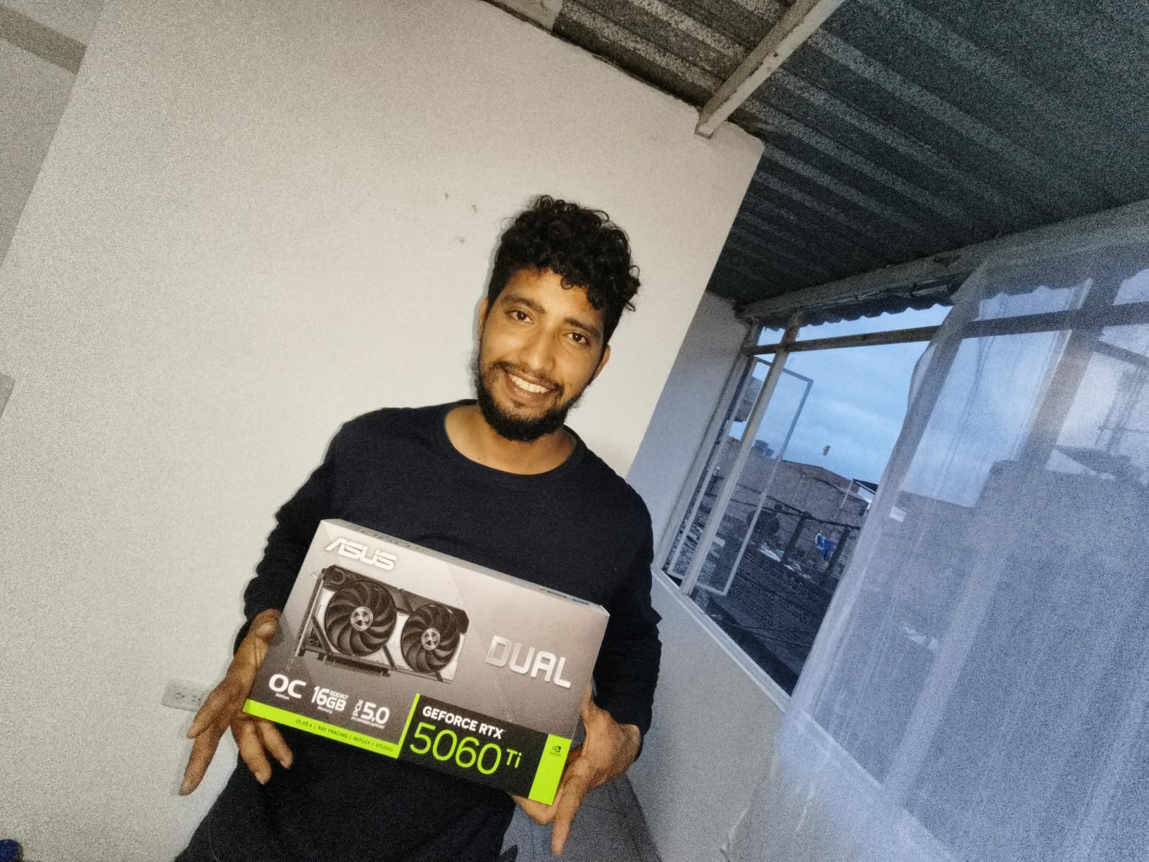 ASUS Dual NVIDIA GeForce RTX 5060 Ti 16GB GDDR7 OC Edition Graphics Card customer photo 2