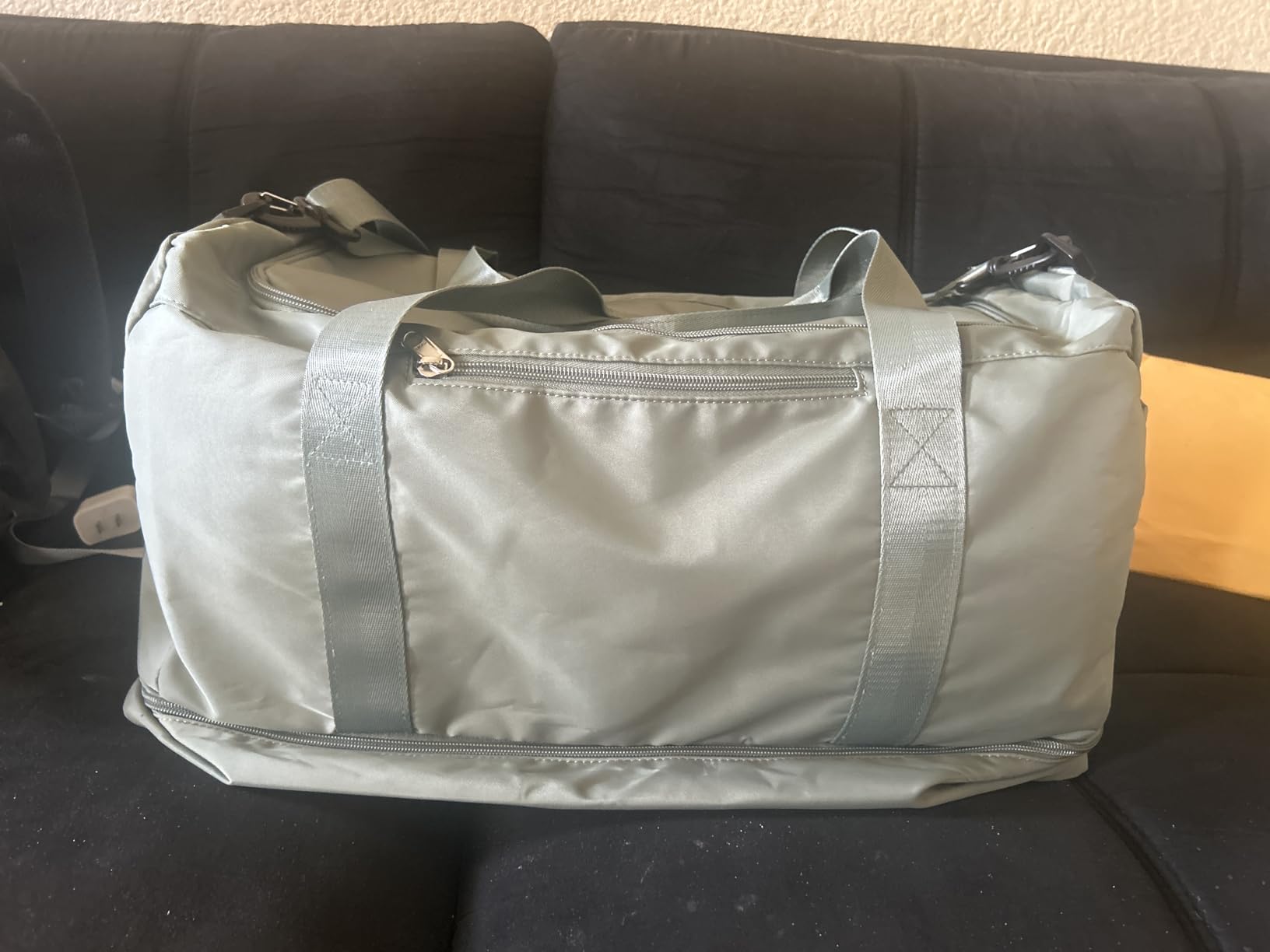 Extra Large Travel Duffle Bag, Carry on Overnight Weekend Bag with Shoes Compartment, Weekender Bags for Women for Travel Business Trips Sport Hospital customer photo 2